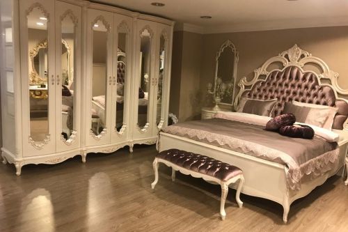 Majestik Classic Bedroom Set